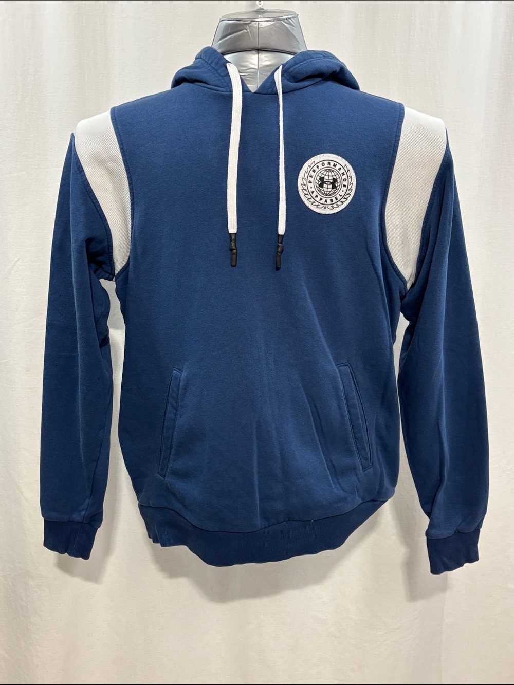 Under Armour Navy Blue Hoodie with White 210 casual comfortable trendy active